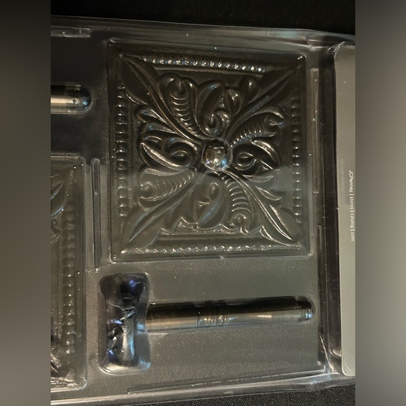 JC Penney Home Collection Decorative Square Leaf Antique Bronze Holdbacks-2 New - Picture 5 of 9